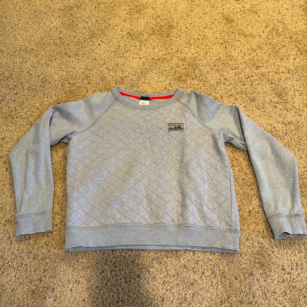 Women’s medium Patagonia sweatshirt